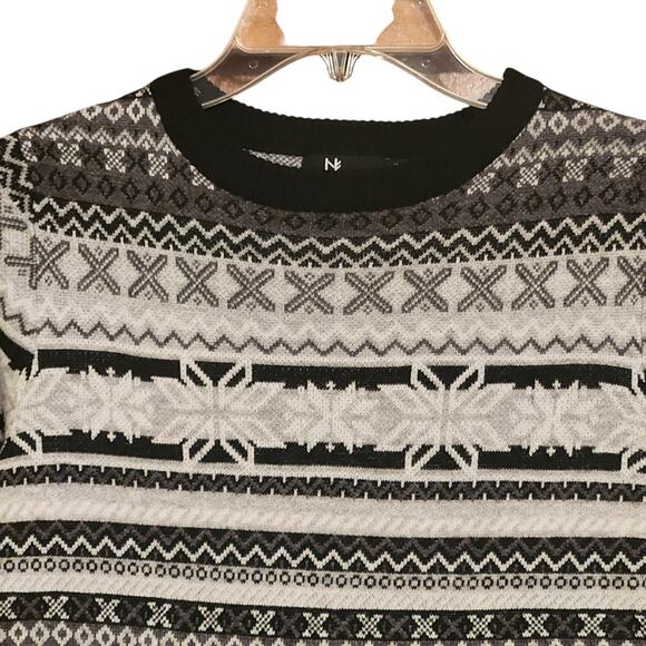 Neve Zoe Fair Isle Snowflake Crewneck Sweater, Merino wool blend, sz Small - Picture 2 of 9